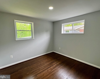 11127 Schuylkill Road - Photo Thumbnail 9