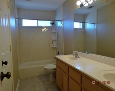 4505 Waterford Drive - Photo Thumbnail 18