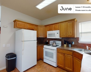 1604 Singleton Avenue - Photo Thumbnail 14