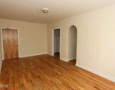 536 W. Arlington, Unit 301 - Photo Thumbnail 4