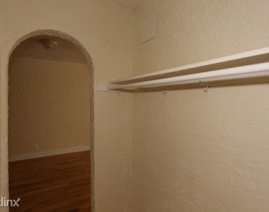 536 W. Arlington, Unit 301 - Photo Thumbnail 16