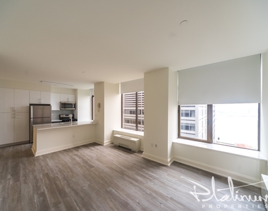  Hanover Square, Unit 16A - Photo Thumbnail 2