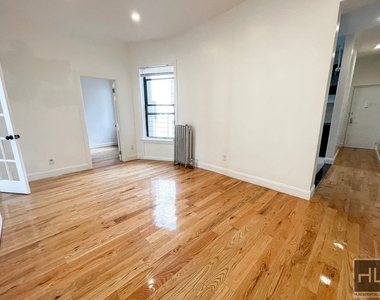 515 West 175 Street - Photo Thumbnail 4