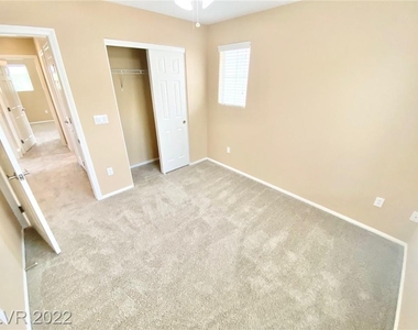 10410 Timber Star Lane - Photo Thumbnail 12