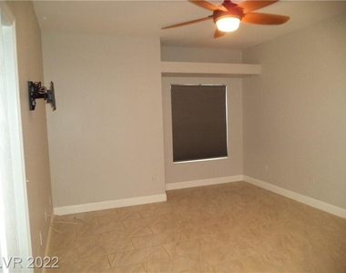 3605 Spanish Butterfly Street - Photo Thumbnail 16