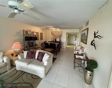 3510 Oaks Way - Photo Thumbnail 2