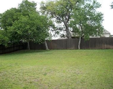 8312 Shasta Drive - Photo Thumbnail 11