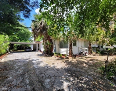 8414 N Tampa St - Photo Thumbnail 32