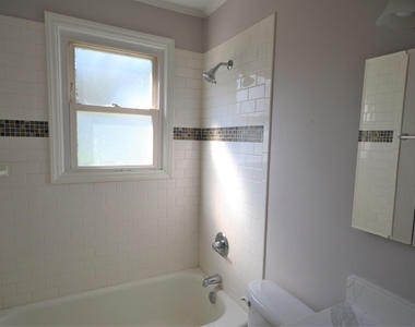 2363 Bernard Street - Photo Thumbnail 11