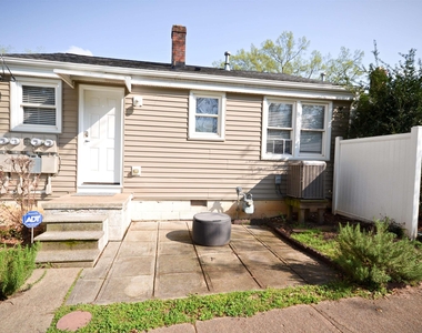 2363 Bernard Street - Photo Thumbnail 15