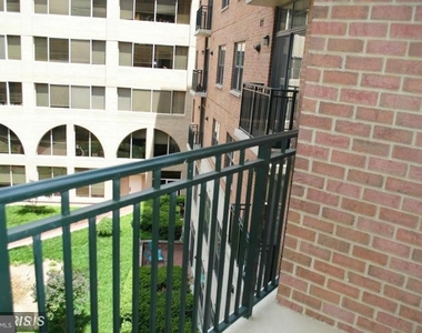 1111 25th St Nw #609 - Photo Thumbnail 22