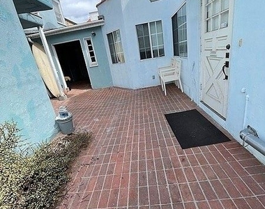 1219 California Avenue - Photo Thumbnail 6