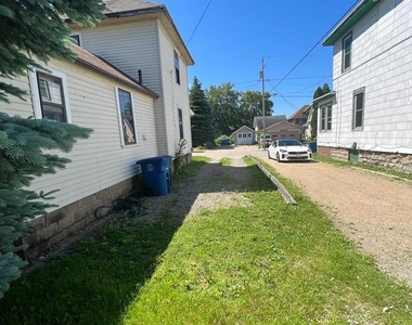 232 W Lincoln Avenue - Photo Thumbnail 9