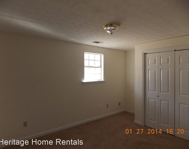 4229 Sterling Pointe Drive - Photo Thumbnail 7