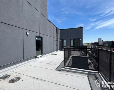 853 Lexington Avenue - Photo Thumbnail 10