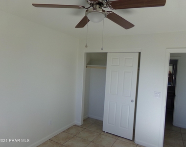 3165 N Greg Drive - Photo Thumbnail 11