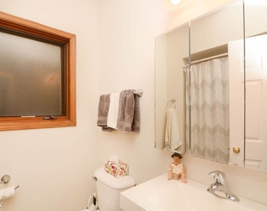 1450 W. Cortez, Unit 2 - Photo Thumbnail 15