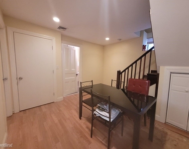 126 Calumet St Apt 1 - Photo Thumbnail 3