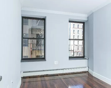 124 Ridge Street - Photo Thumbnail 3