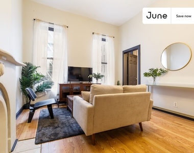 336 West 46th Street - Photo Thumbnail 2