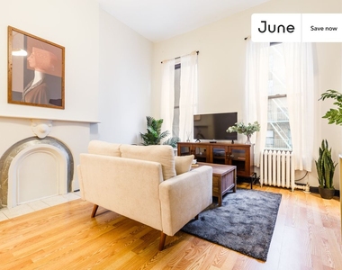 336 West 46th Street - Photo Thumbnail 1