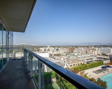 3785 Wilshire Blvd - Photo Thumbnail 11