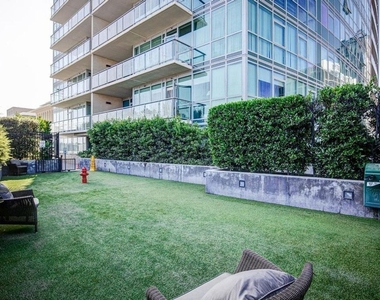 3785 Wilshire Blvd - Photo Thumbnail 16