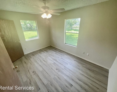 3415 Goliad St - Photo Thumbnail 12