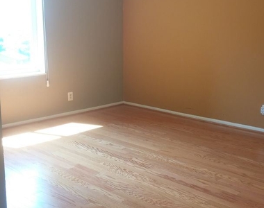 8360 Greensboro Dr #516 - Photo Thumbnail 22