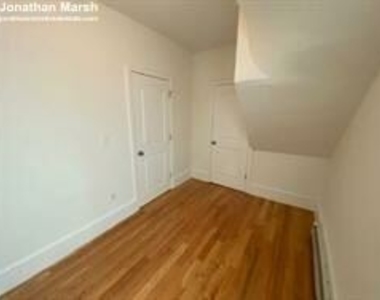 16 Bird St Apt 2 - Photo Thumbnail 5