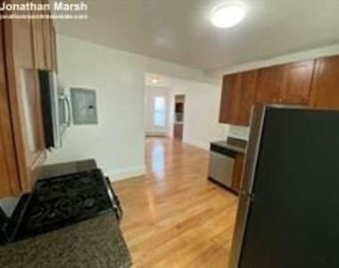 16 Bird St Apt 3 - Photo Thumbnail 2