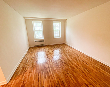 140-18 Burden Crescent - Photo Thumbnail 0