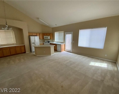 9519 Cabot Falls Avenue - Photo Thumbnail 2