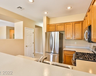 2574 Terrytown Avenue - Photo Thumbnail 18