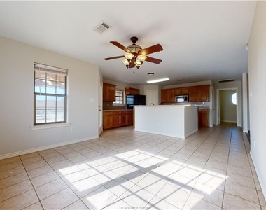 7246 Harris Lane - Photo Thumbnail 6