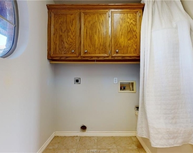 7246 Harris Lane - Photo Thumbnail 24