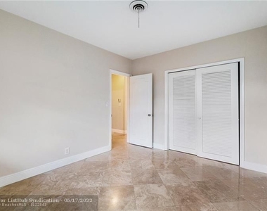 461 Sw 54th Avenue - Photo Thumbnail 17