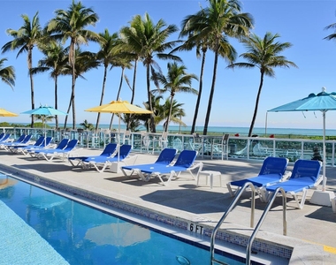 5101 Collins Ave - Photo Thumbnail 24