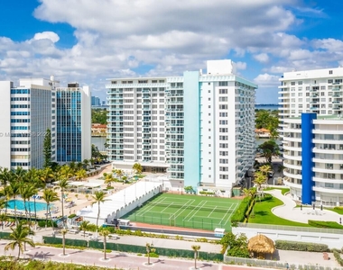 5101 Collins Ave - Photo Thumbnail 21