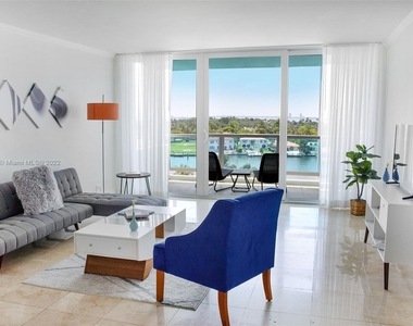 5101 Collins Ave - Photo Thumbnail 4