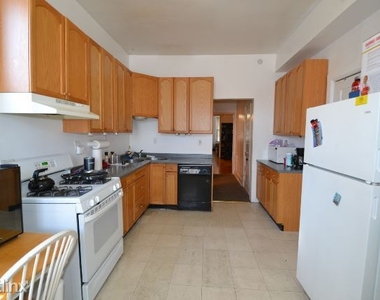 2661 N. Burling, Unit 3 - Photo Thumbnail 2