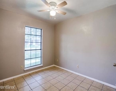 7220 Emory Oak Lane - Photo Thumbnail 8