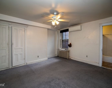 2213 Walnut Street 3r - Photo Thumbnail 2