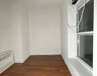 88 Fulton Street - Photo Thumbnail 11