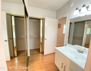 6736 Cleon Ave. - Photo Thumbnail 14