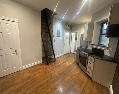 2BR in Rose Hill - Photo Thumbnail 1