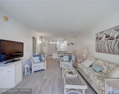 1541 S Ocean Blvd - Photo Thumbnail 7