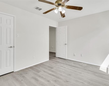 3801 Goose Creek Parkway - Photo Thumbnail 28