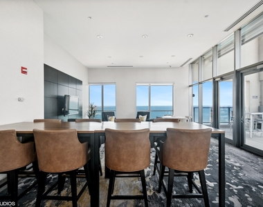 600 N Lake Shore Drive - Photo Thumbnail 29