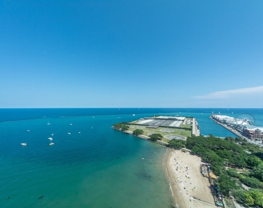 600 N Lake Shore Drive - Photo Thumbnail 21